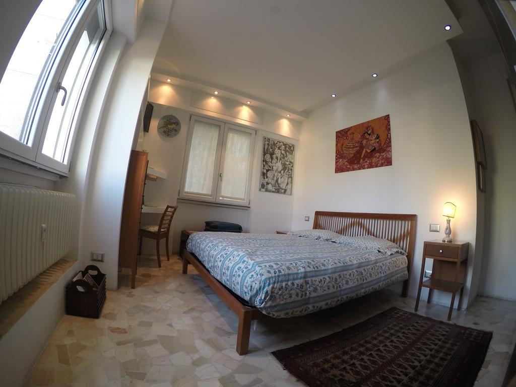 B&B Rosa Blu Como Zimmer foto